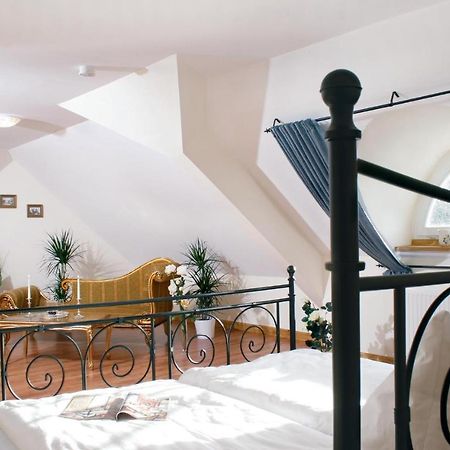 Herrenhaus Luebbenow Ngoại thất bức ảnh
