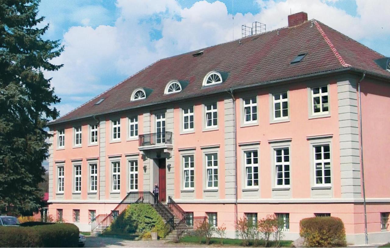 Herrenhaus Luebbenow Ngoại thất bức ảnh