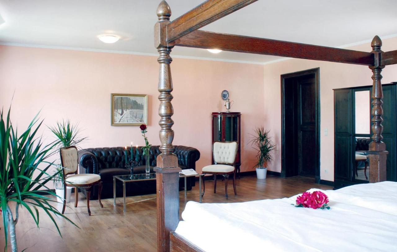 Herrenhaus Luebbenow Ngoại thất bức ảnh