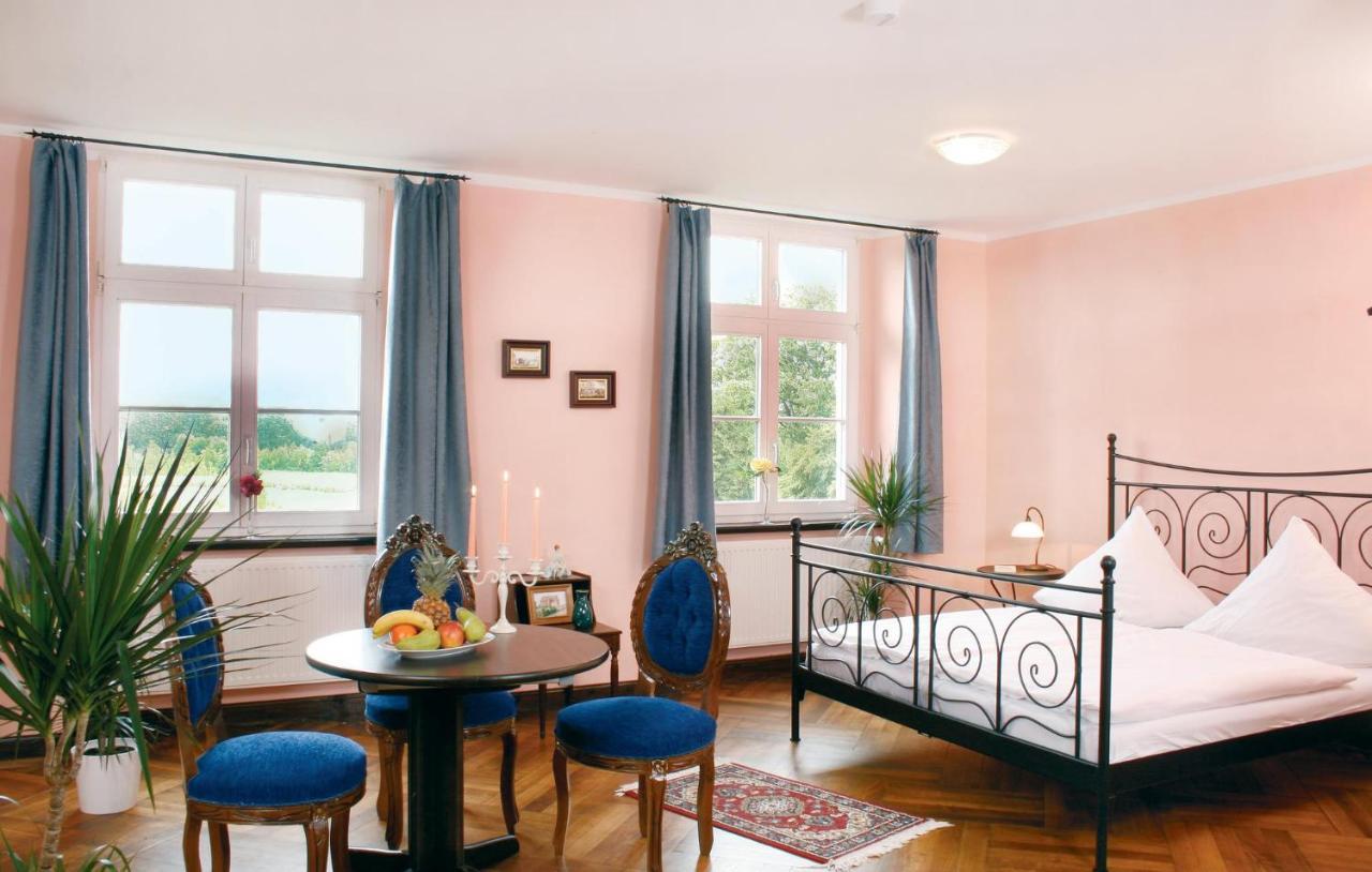 Herrenhaus Luebbenow Ngoại thất bức ảnh